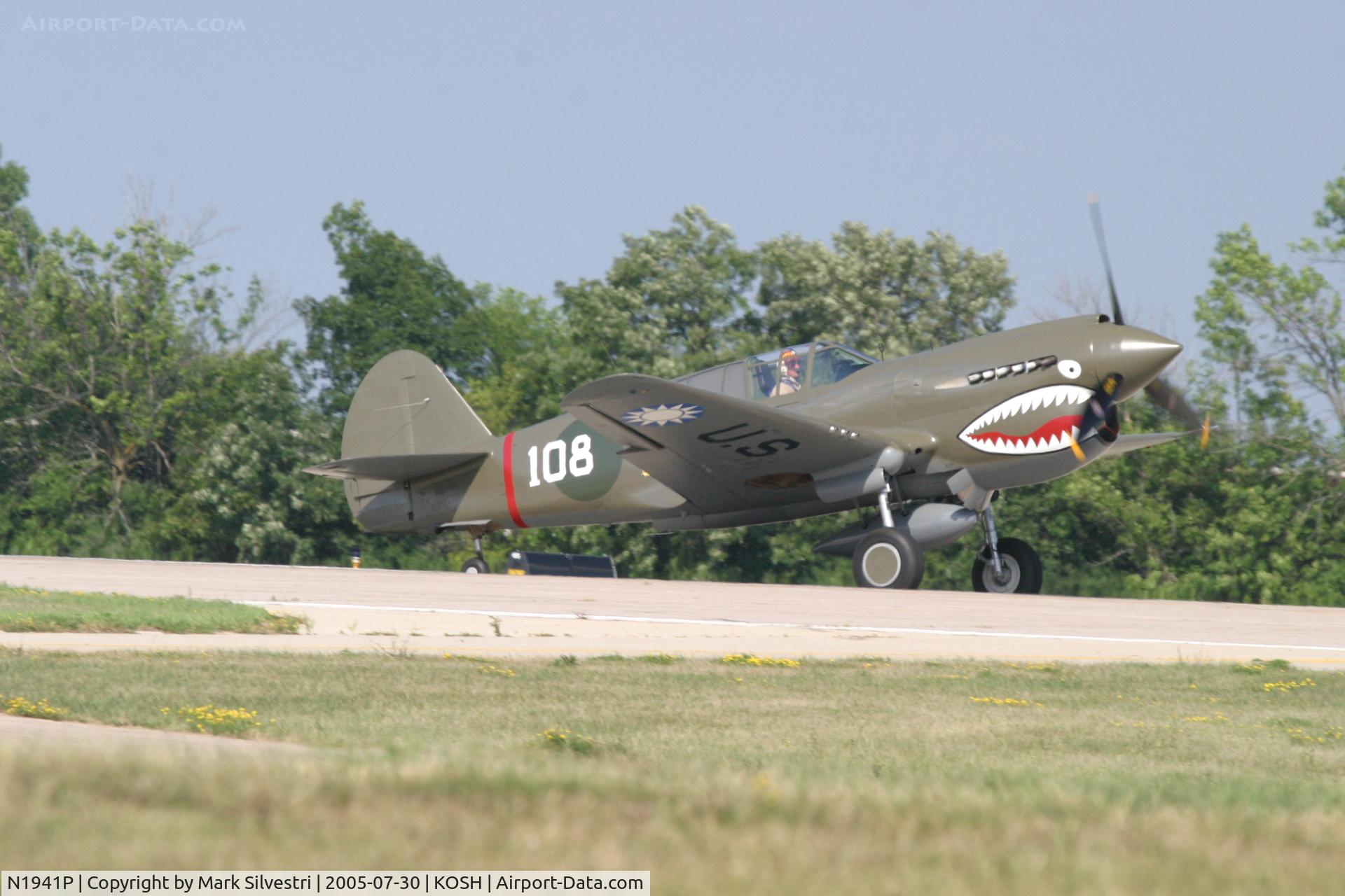N1941P, 1941 Curtiss P-40E C/N 1025, Oshkosh 2005