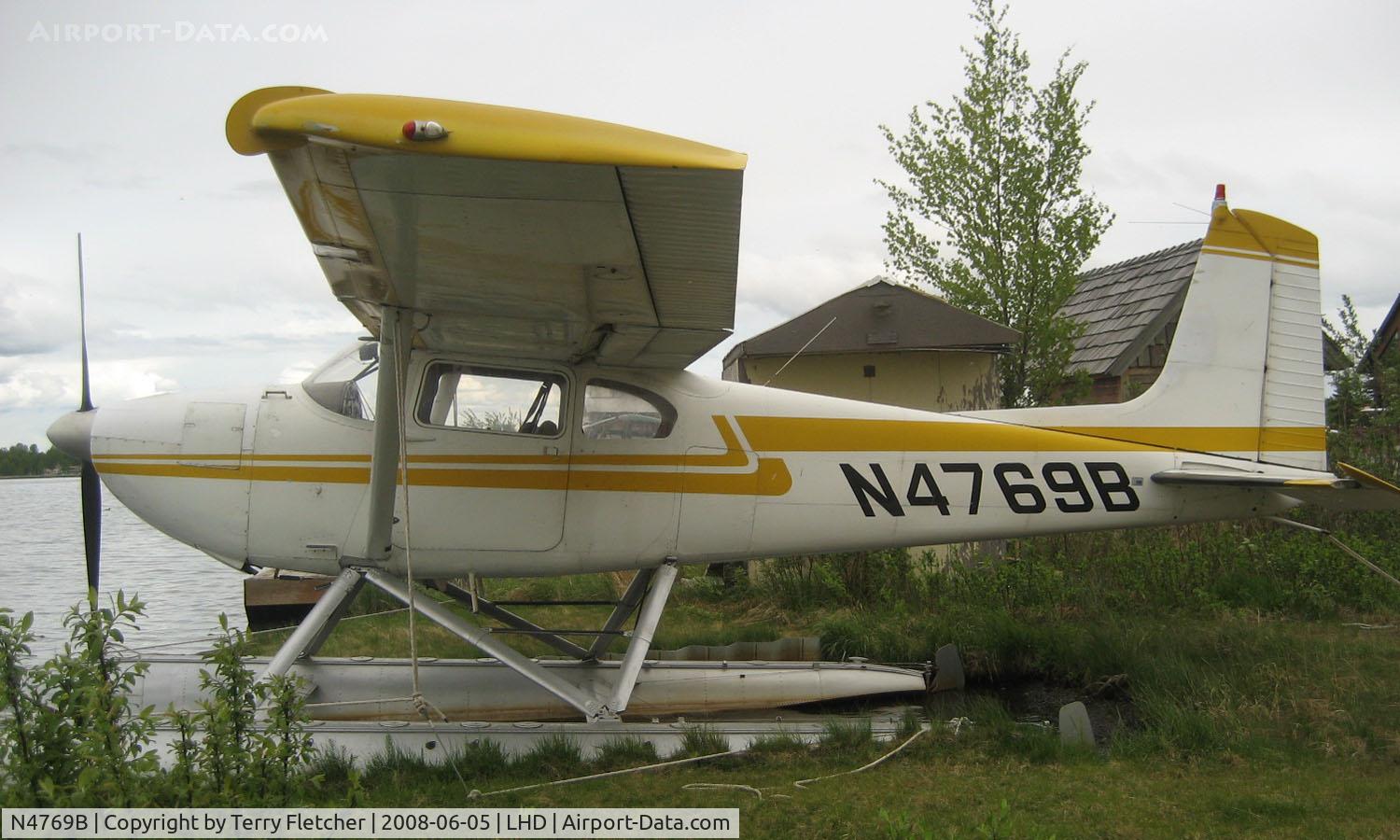 N4769B, 1955 Cessna 180 C/N 31667, Cessna 180 at Lake Hood