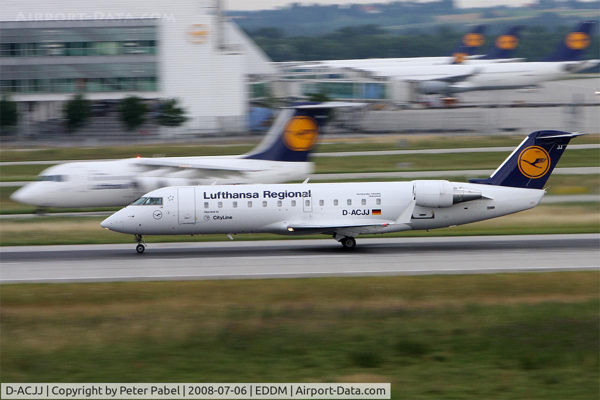 D-ACJJ, 1998 Canadair CRJ-100LR (CL-600-2B19) C/N 7298, Beacon Shot