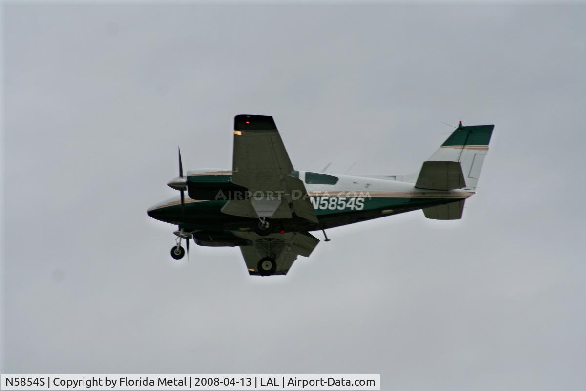 N5854S, 1965 Beech 95-B55 (T42A) Baron C/N TC-846, Beech 55