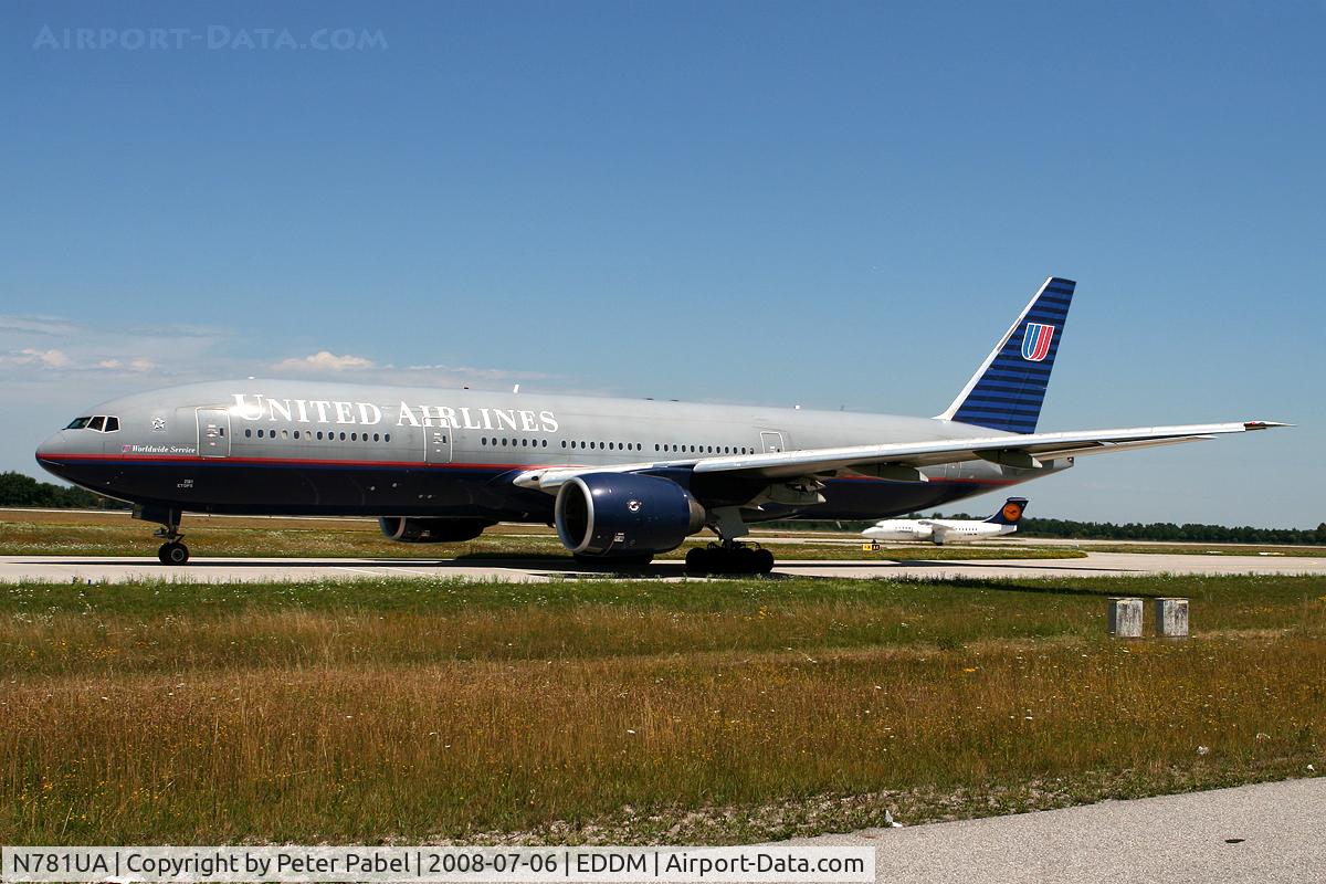 N781UA, 1996 Boeing 777-222 C/N 26945, ...