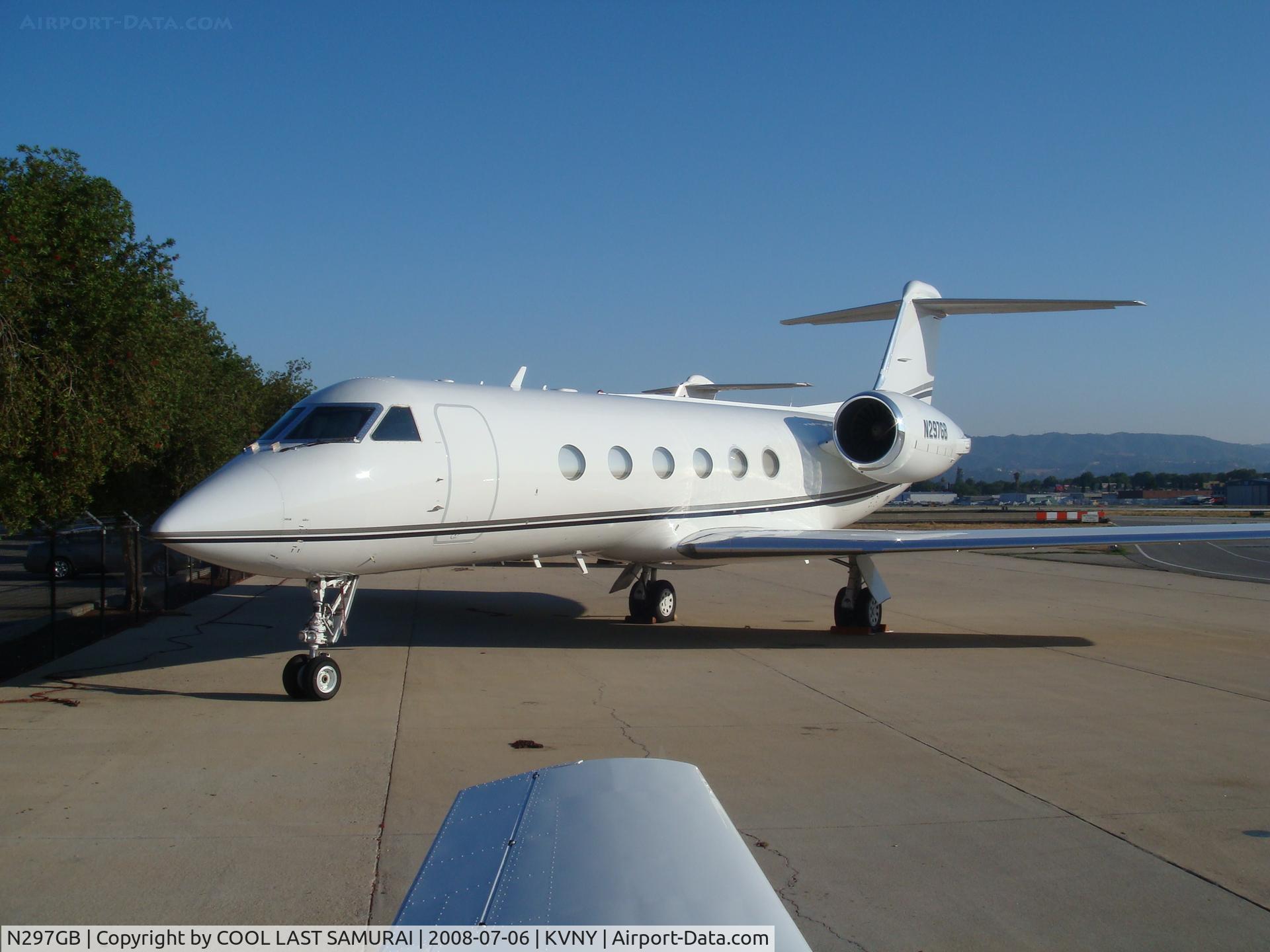 N297GB, 1992 Gulfstream Aerospace G-IV C/N 1208, 7GB at Airtel Plaza Hotel Transient Parking, VNY