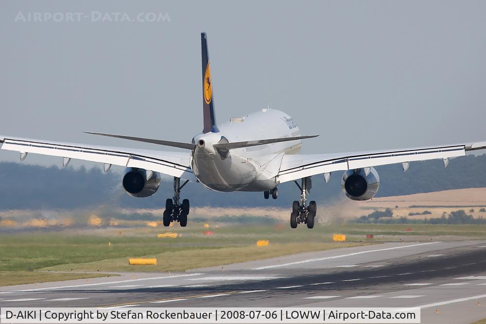D-AIKI, 2005 Airbus A330-343X C/N 687, LH A330 for maintenance at VIE.