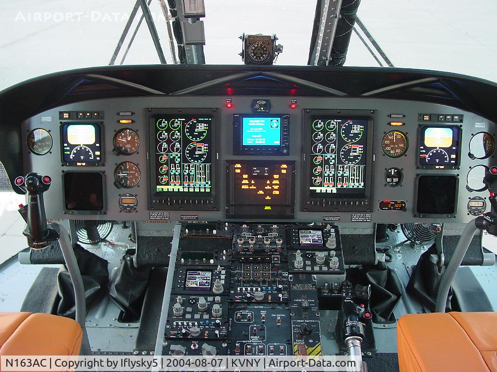 N163AC, 1993 Sikorsky S-64F Skycrane C/N 64093, N163AC S-64F AirCrane cockpit Aircraft destroyed 1 June 2008