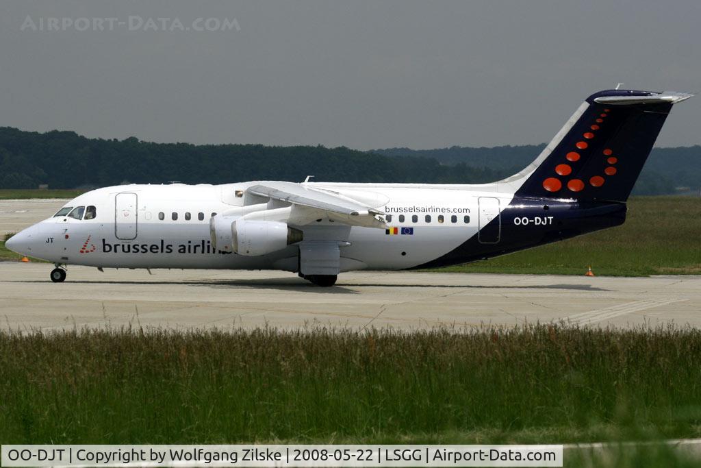 OO-DJT, 1996 British Aerospace Avro 146-RJ85 C/N E.2294, visitor