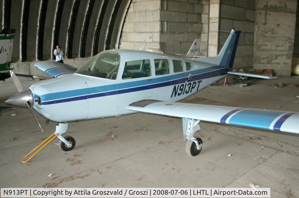 N913PT, 1976 Beech B24R Sierra C/N MC-434, Tököl airport/ hangar