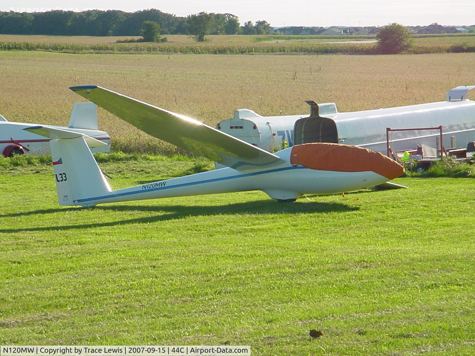 N120MW, 2000 Let L 33 SOLO C/N 000513, After assembly