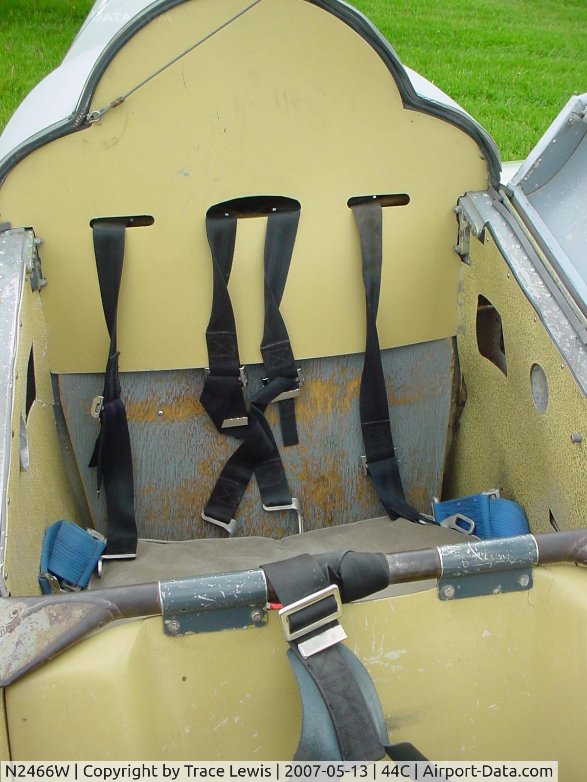 N2466W, 1967 Schweizer SGS 2-32 C/N 48, backseat