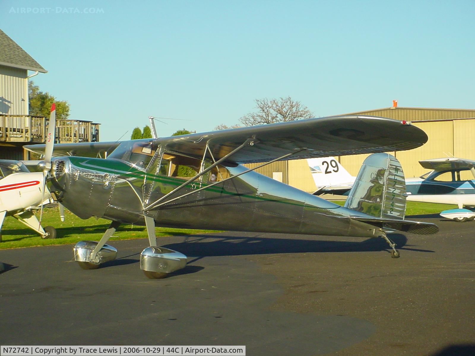 N72742, 1946 Cessna 140 C/N 9921, SHINY