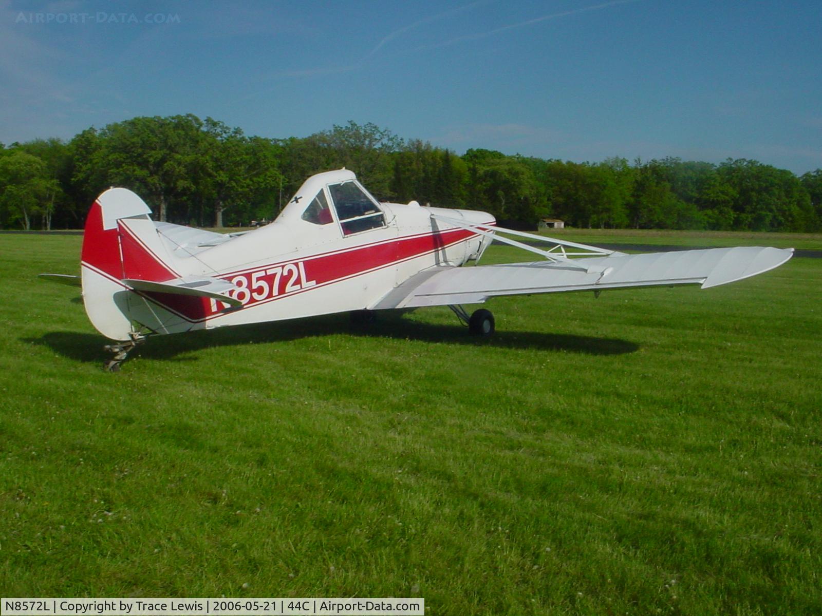 N8572L, 1969 Piper PA-25-235 C/N 25-4996, Pawnee at Beloit