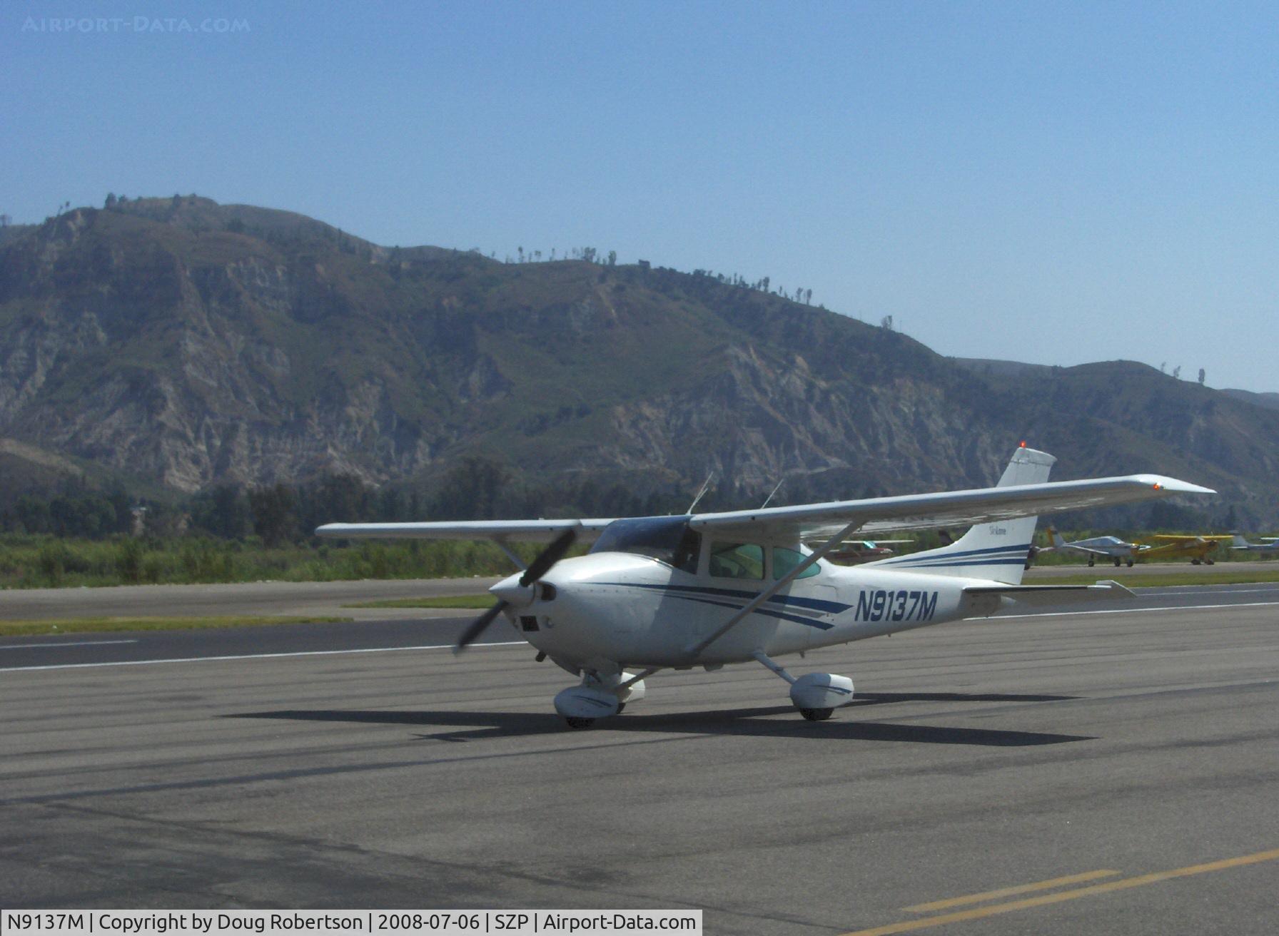 N9137M, 1976 Cessna 182P Skylane C/N 18264697, 1976 Cessna 182P SKYLANE Continental O-470-S 230 Hp, taxi
