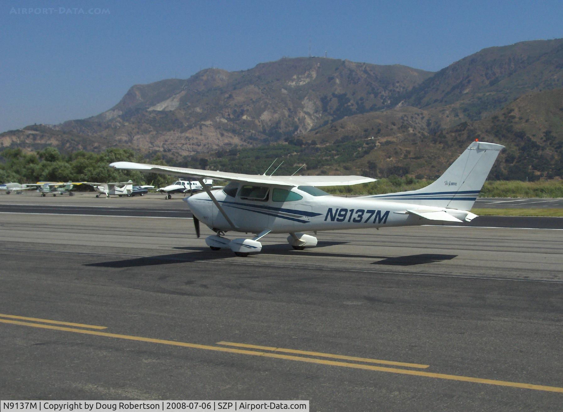 N9137M, 1976 Cessna 182P Skylane C/N 18264697, 1976 Cessna 182P SKYLANE Continental O-470-S 230 Hp, taxi