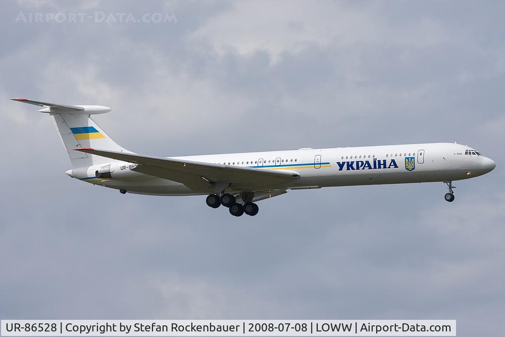 UR-86528, 1981 Ilyushin Il-62M C/N 4038111, Special visitor