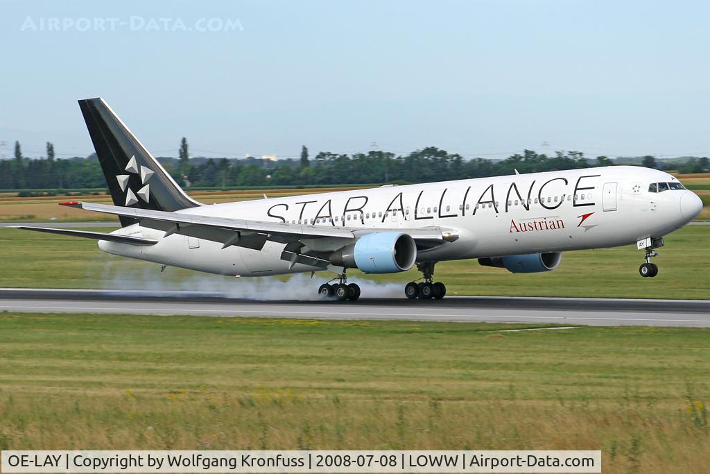 OE-LAY, 1998 Boeing 767-3Z9/ER C/N 29867, Touchdown!