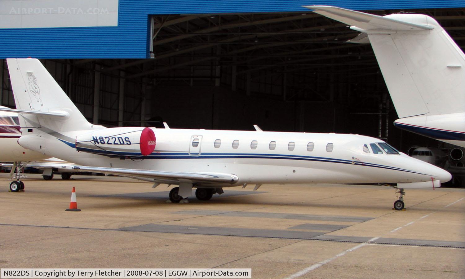 N822DS, 2007 Cessna 680 Citation Sovereign C/N 680-0121, Cessna 680 at Luton