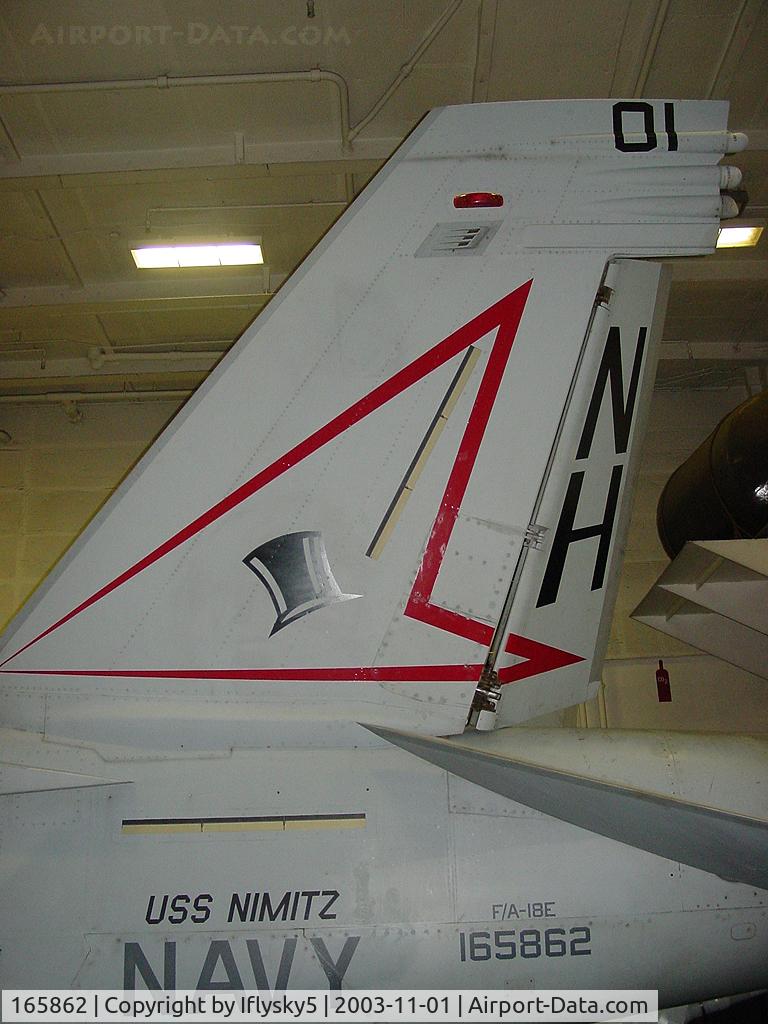 165862, 2001 Boeing F/A-18E Super Hornet C/N E038, USN FA-18E CAG bird tail
