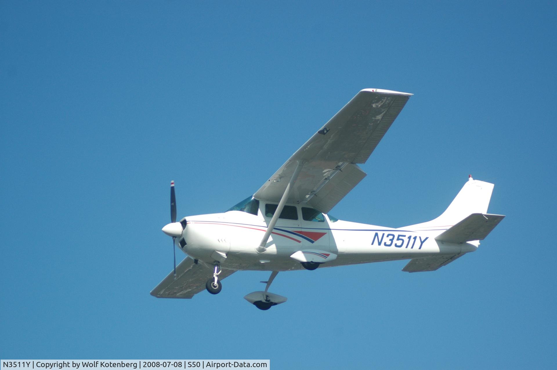 N3511Y, 1962 Cessna 182E Skylane C/N 18254411, landing