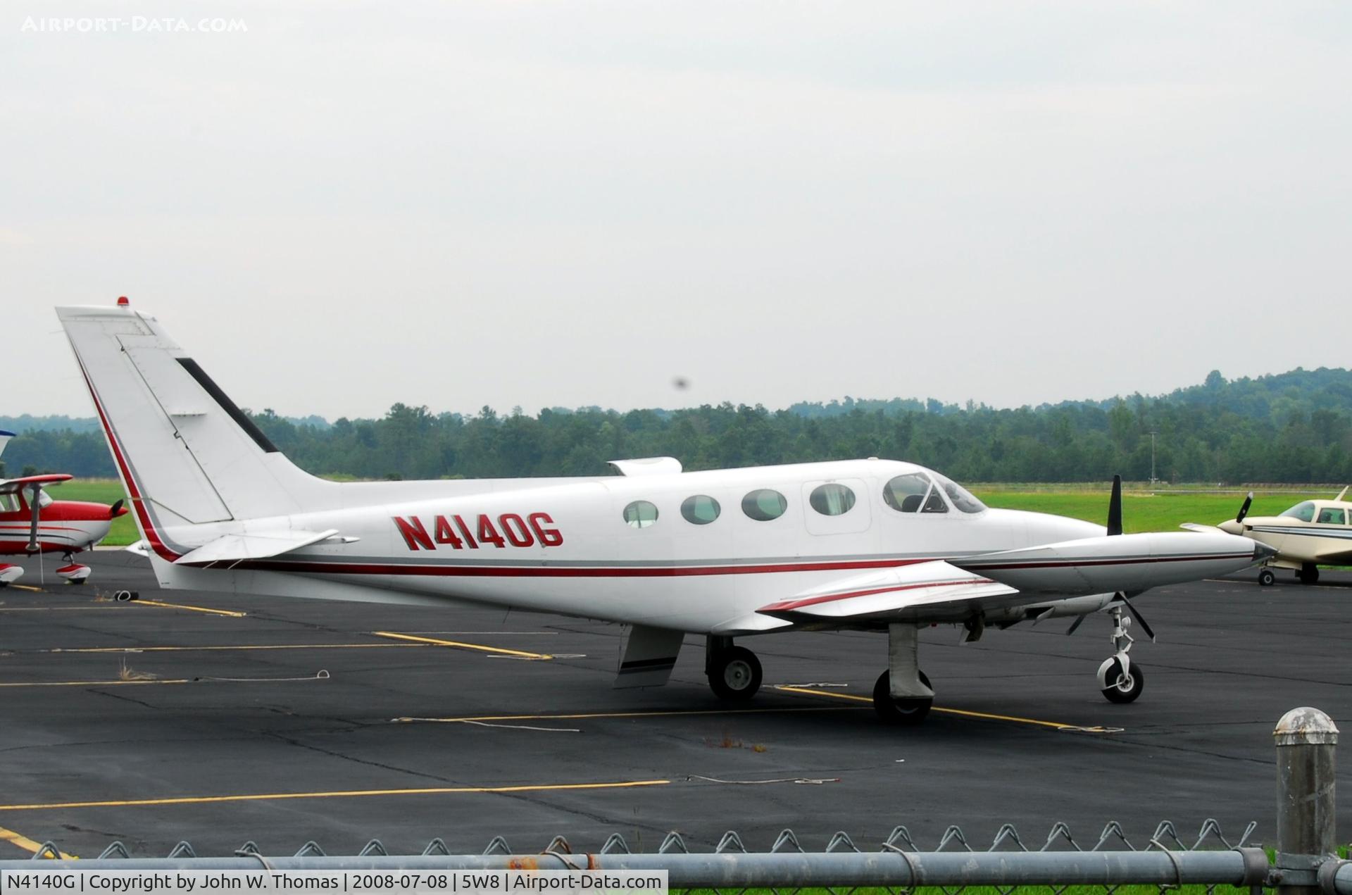 N4140G, 1977 Cessna 340A C/N 340A0311, Taking a break