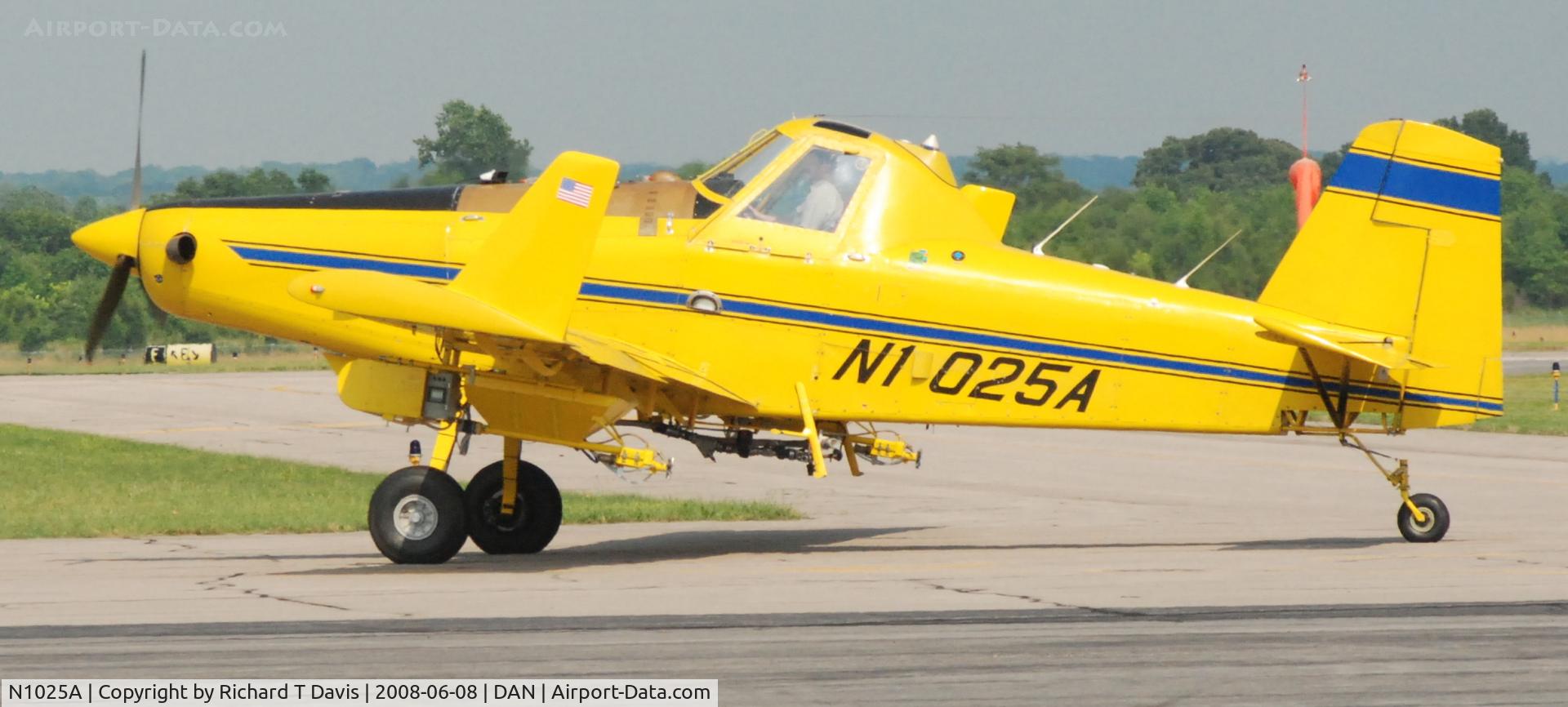 N1025A, 1990 Air Tractor Inc AT-502 C/N 502-0075, 1990 Air Tractor AT-502 in Danville Va.