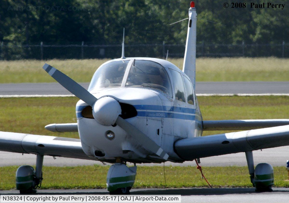 N38324, 1977 Piper PA-28-181 C/N 28-7790535, The stripes on the wheel pants versus the fuselage stripes caught my eye