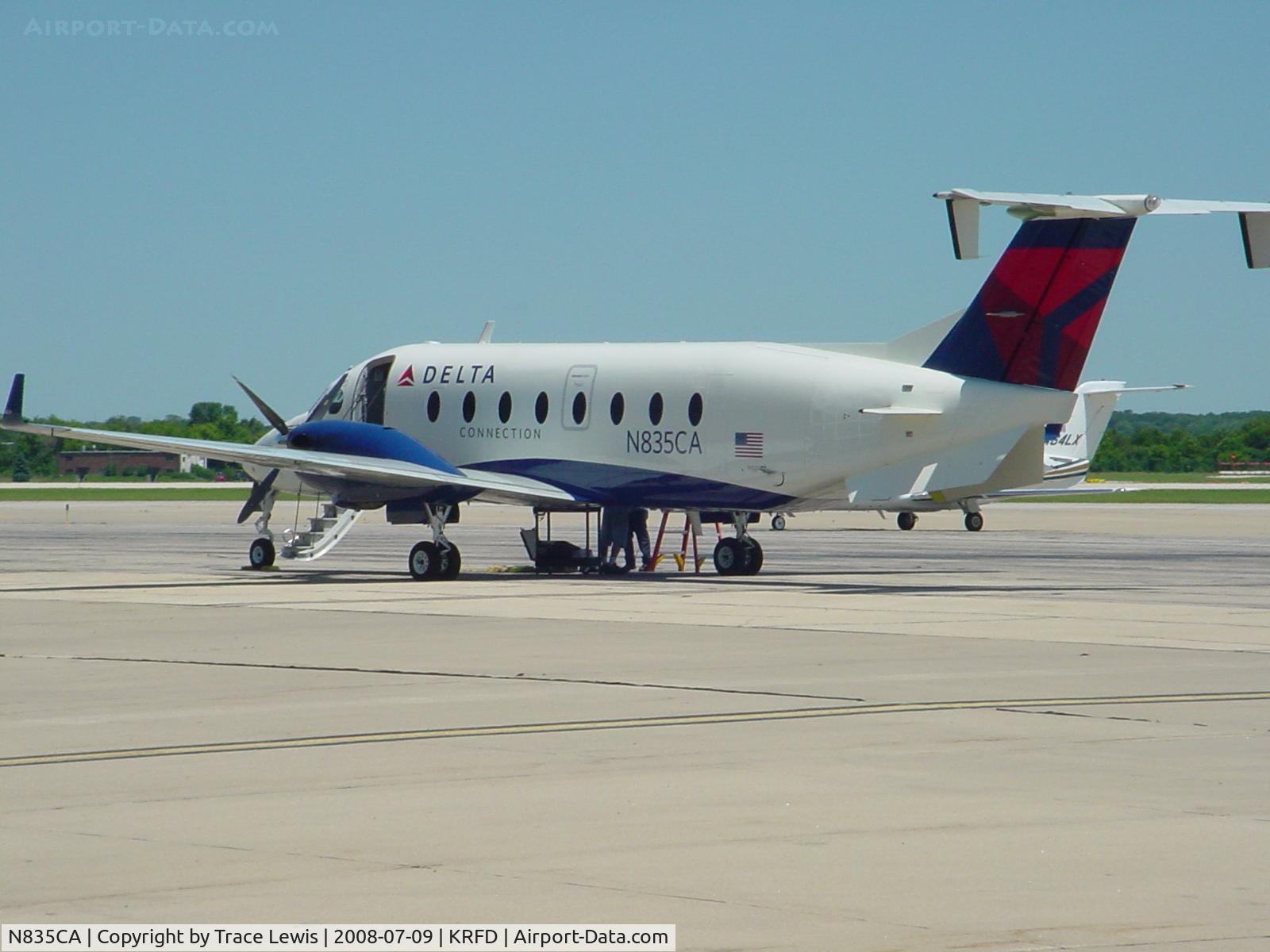 N835CA, 2000 Raytheon Aircraft Company 1900D C/N UE-400, At Rockford