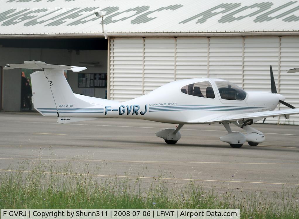 F-GVRJ, 2004 Diamond DA-40D Diamond Star C/N D4.103, Parked at the Airclub...