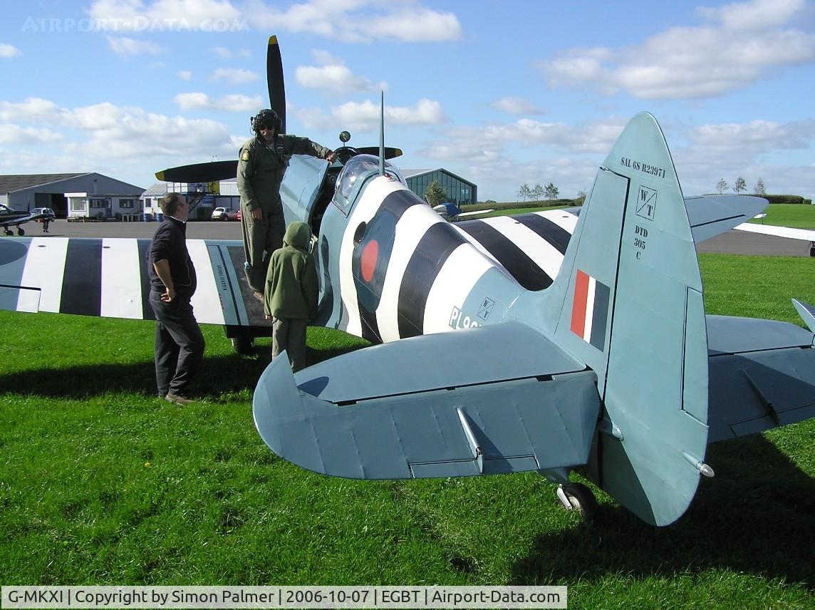 G-MKXI, 1944 Supermarine 365 Spitfire PR.XI C/N 6S/504719, Have a look, it's a real Spitfire