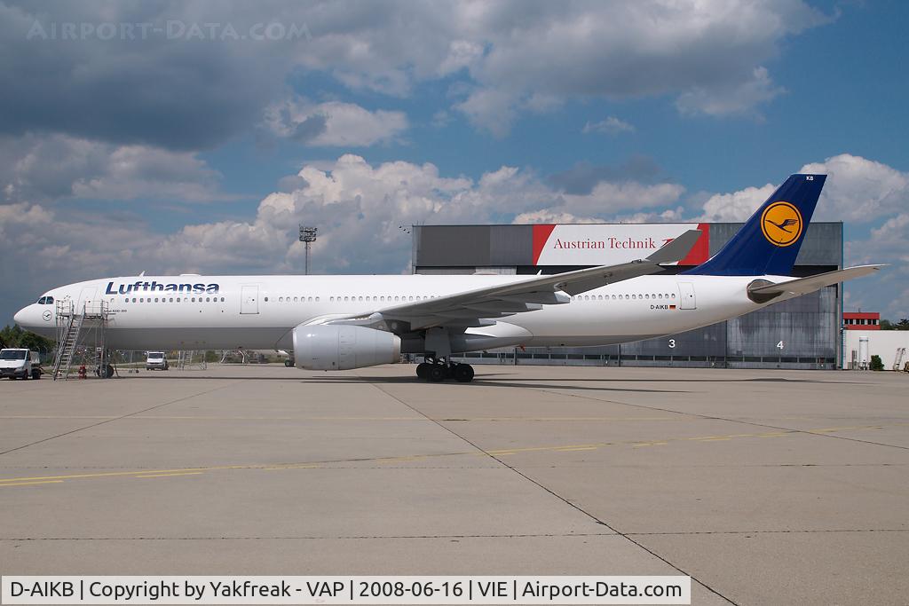 D-AIKB, 2004 Airbus A330-343X C/N 576, Lufthansa Airbus 330-300