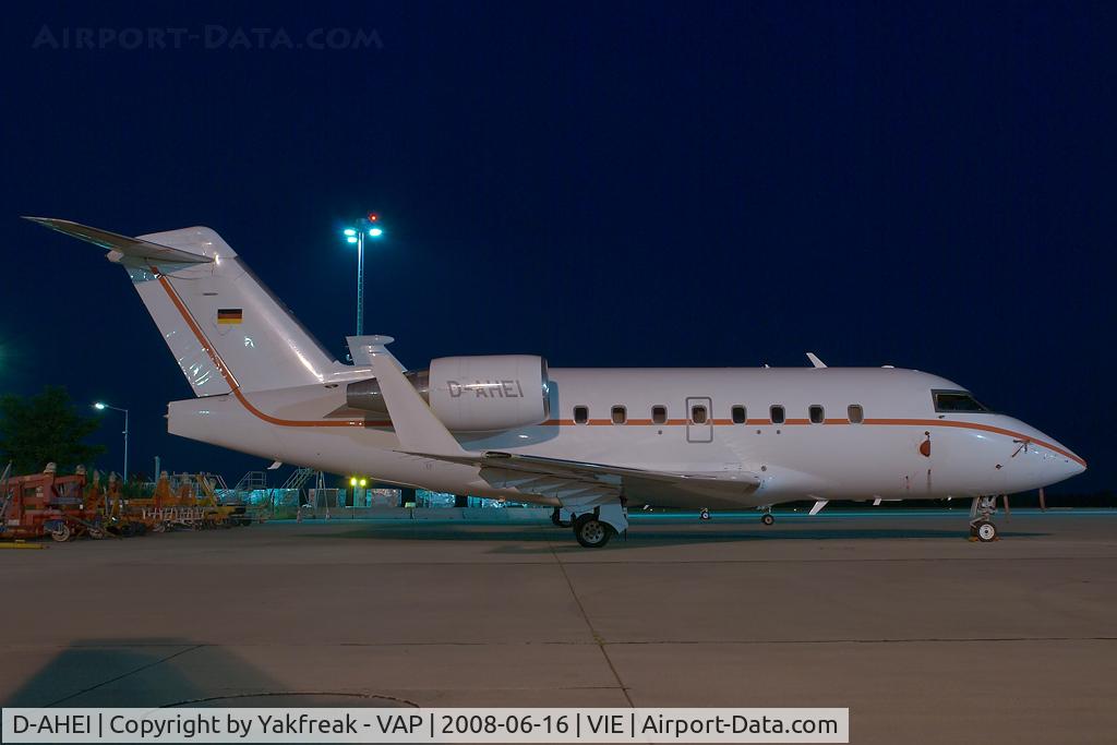 D-AHEI, 2000 Bombardier Challenger 604 (CL-600-2B16) C/N 5463, Canadair Challenger