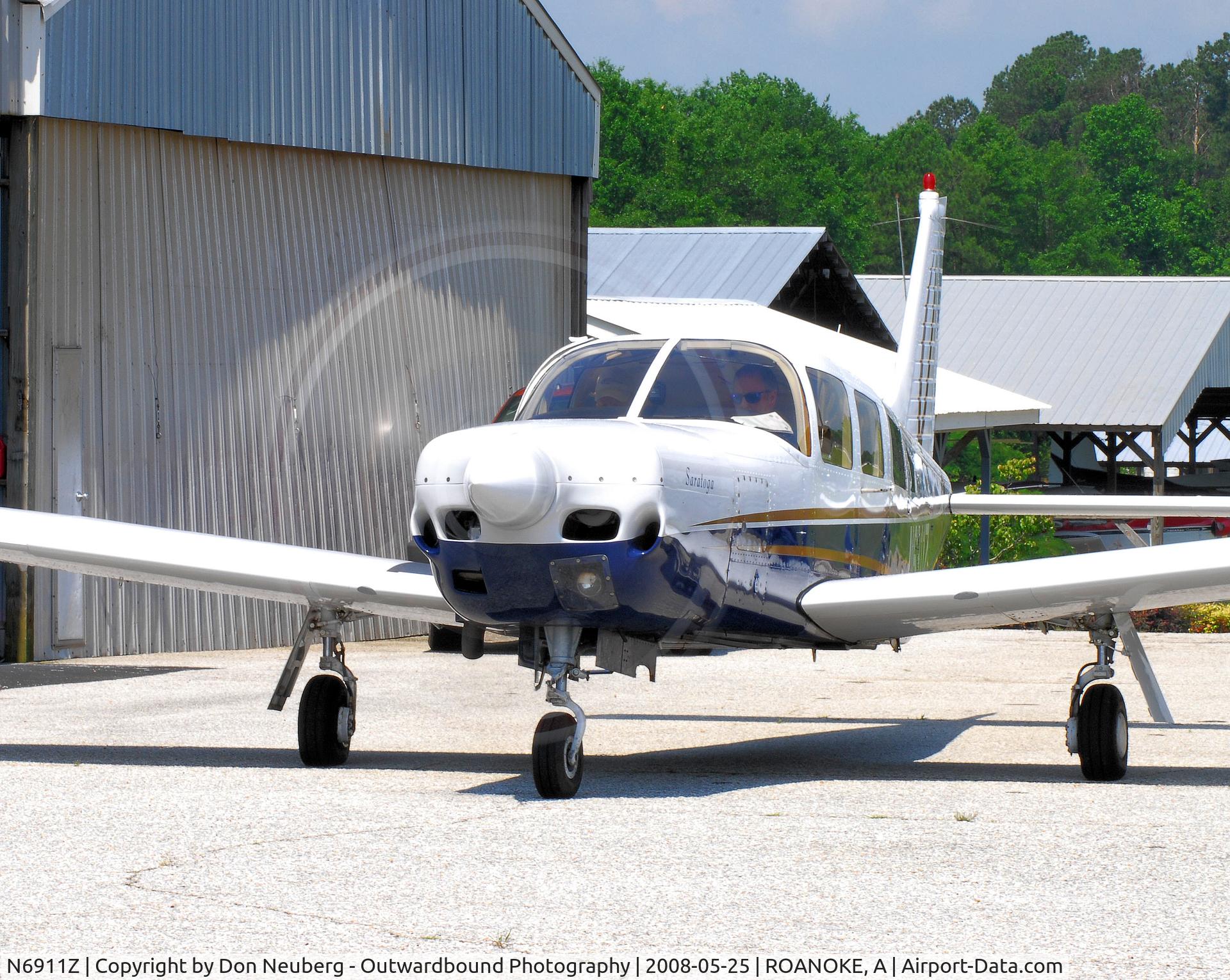 N6911Z, 1985 Piper PA-32R-301T Turbo Saratoga C/N 32R-8529015, Ready to Taxi