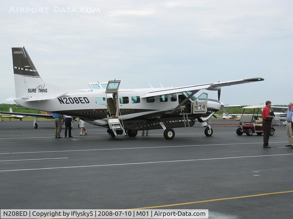 N208ED, 2009 Cessna 208B Grand Caravan C/N 208B2088, N208ED CESSNA 208B CARAVAN loading up