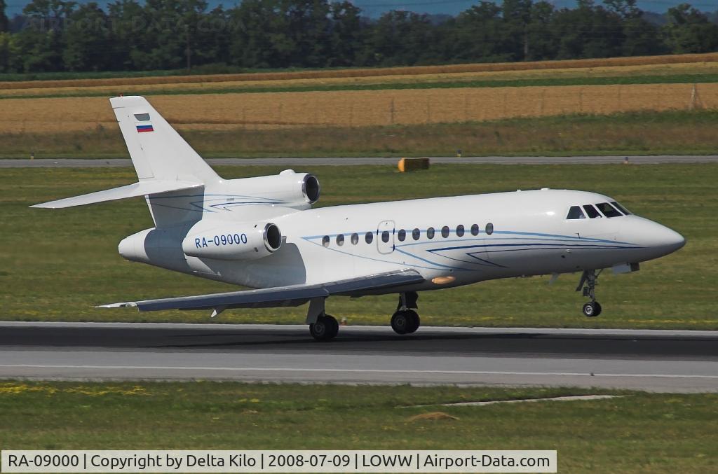 RA-09000, 1992 Dassault Falcon 900B C/N 118, GASPROMAVIA Falcon 900B