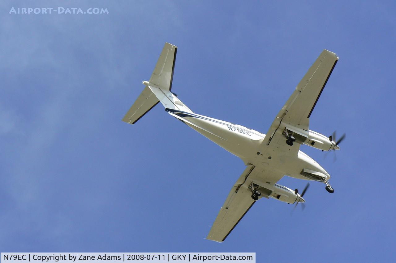 N79EC, 1980 Beech F90 King Air C/N LA-74, Landing 16 at Arlington Municipal