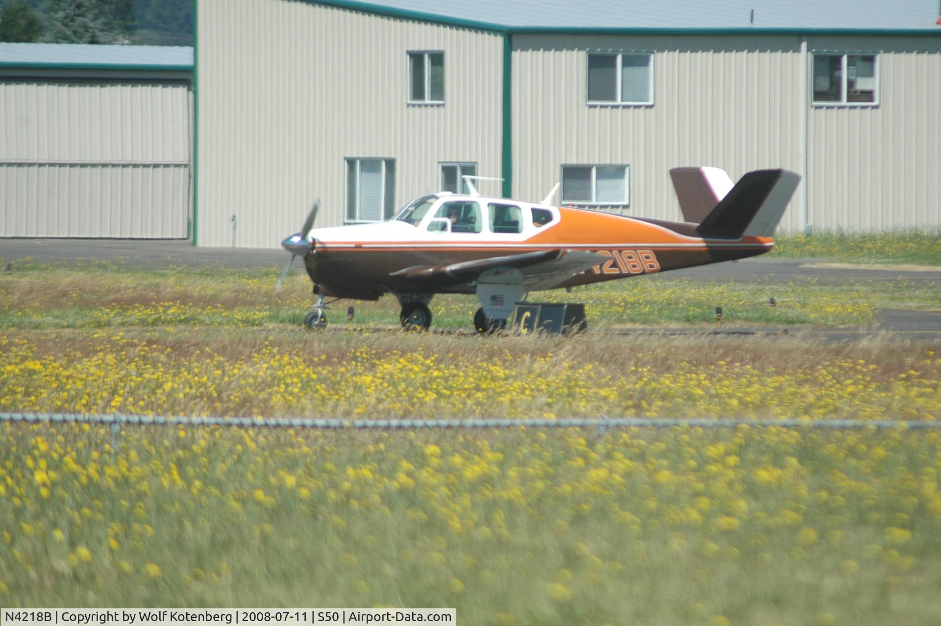 N4218B, 1955 Beech F35 Bonanza C/N D-4178, prep for take-off