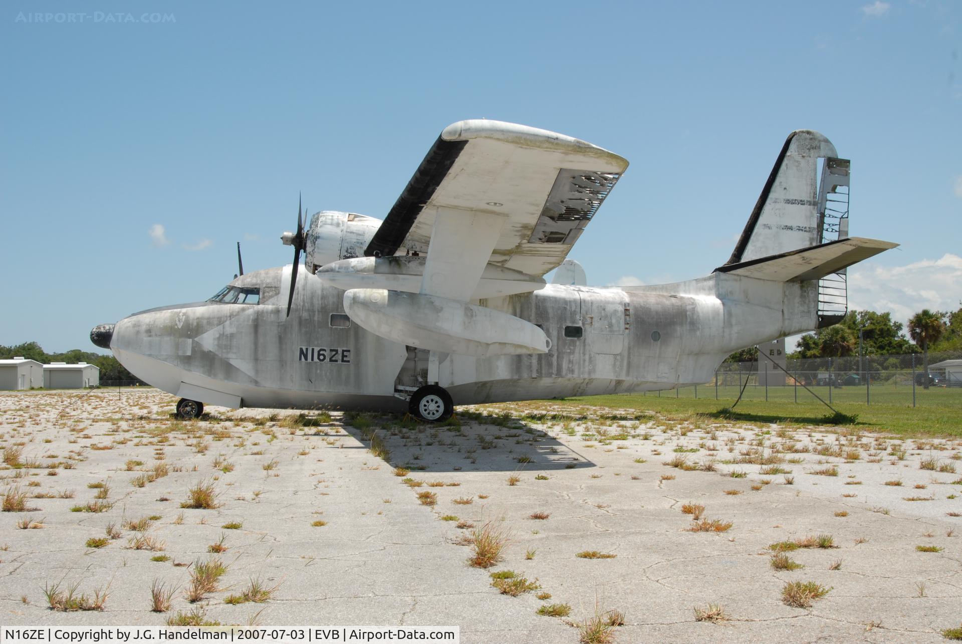 N16ZE, Grumman HU-16E Albatross C/N 2124, wasting away at New Smyrna Beach Florida