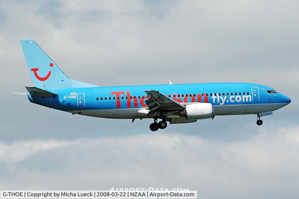 G-THOE, 1995 Boeing 737-3Q8 C/N 26313, On approach to Auckland