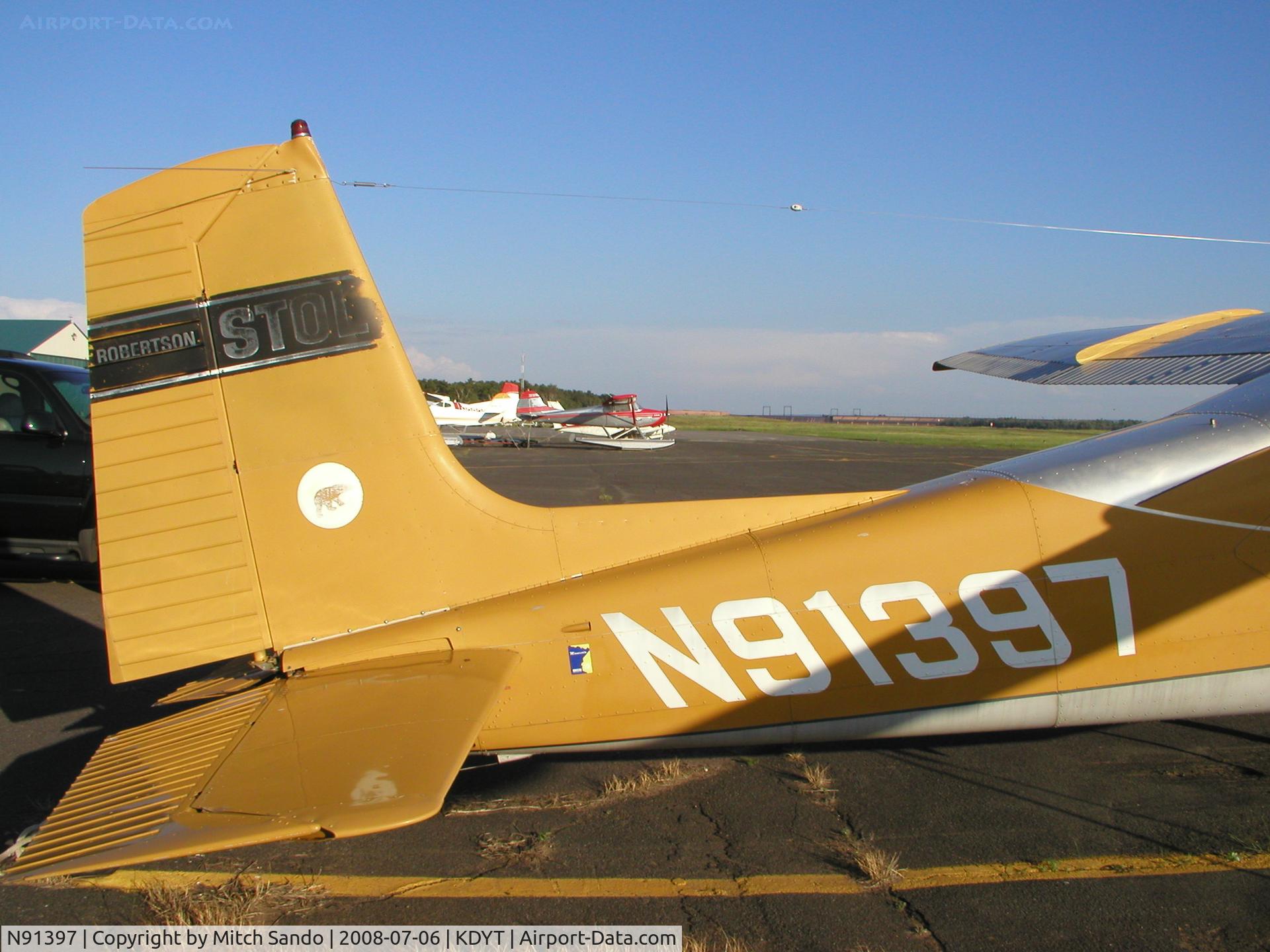N91397, 1969 Cessna 180H Skywagon C/N 18052067, Parked on the ramp at Sky Harbor.