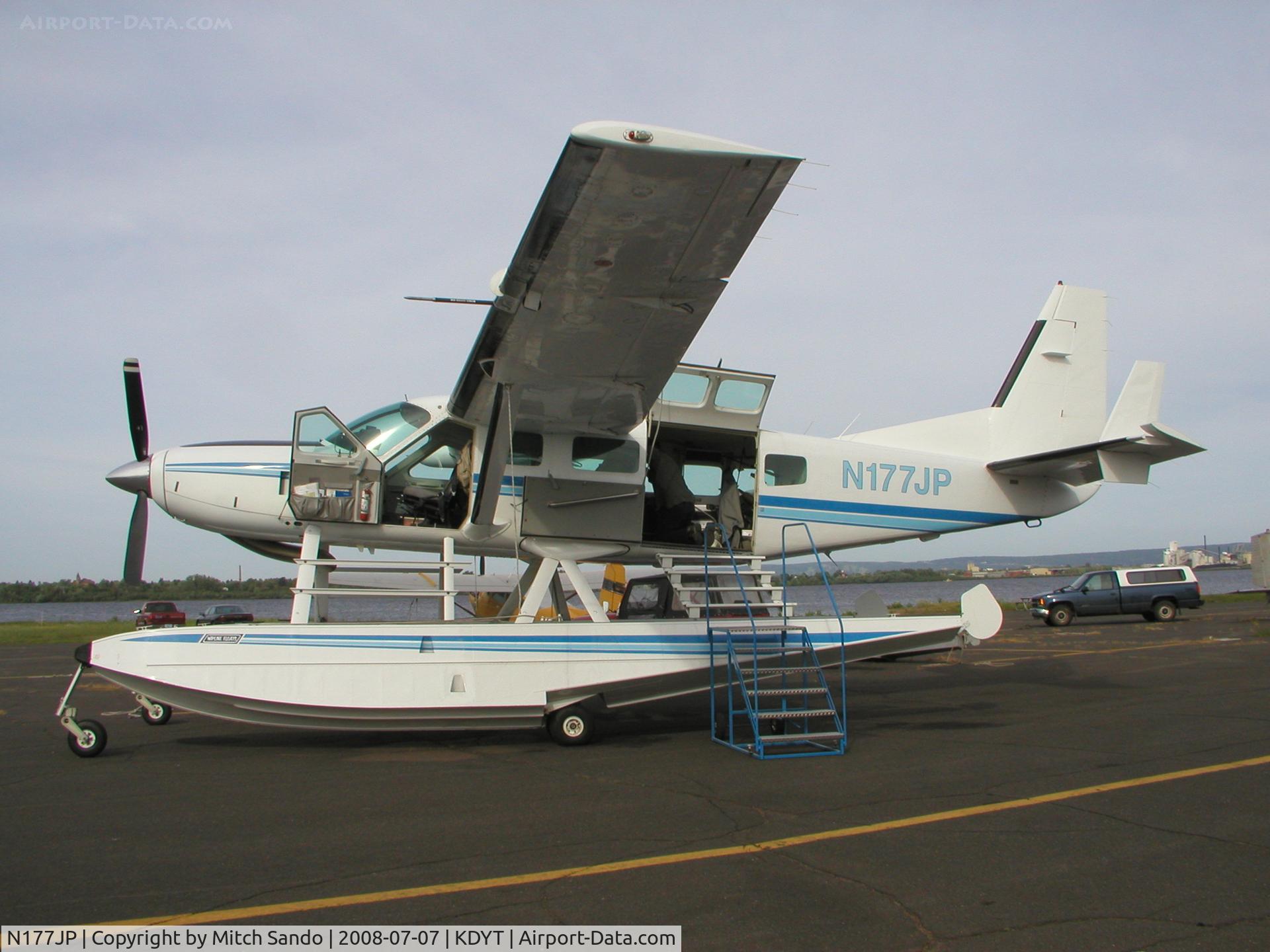 N177JP, 1989 Cessna 208 Caravan I C/N 20800146, Parked on the ramp at Sky Harbor.