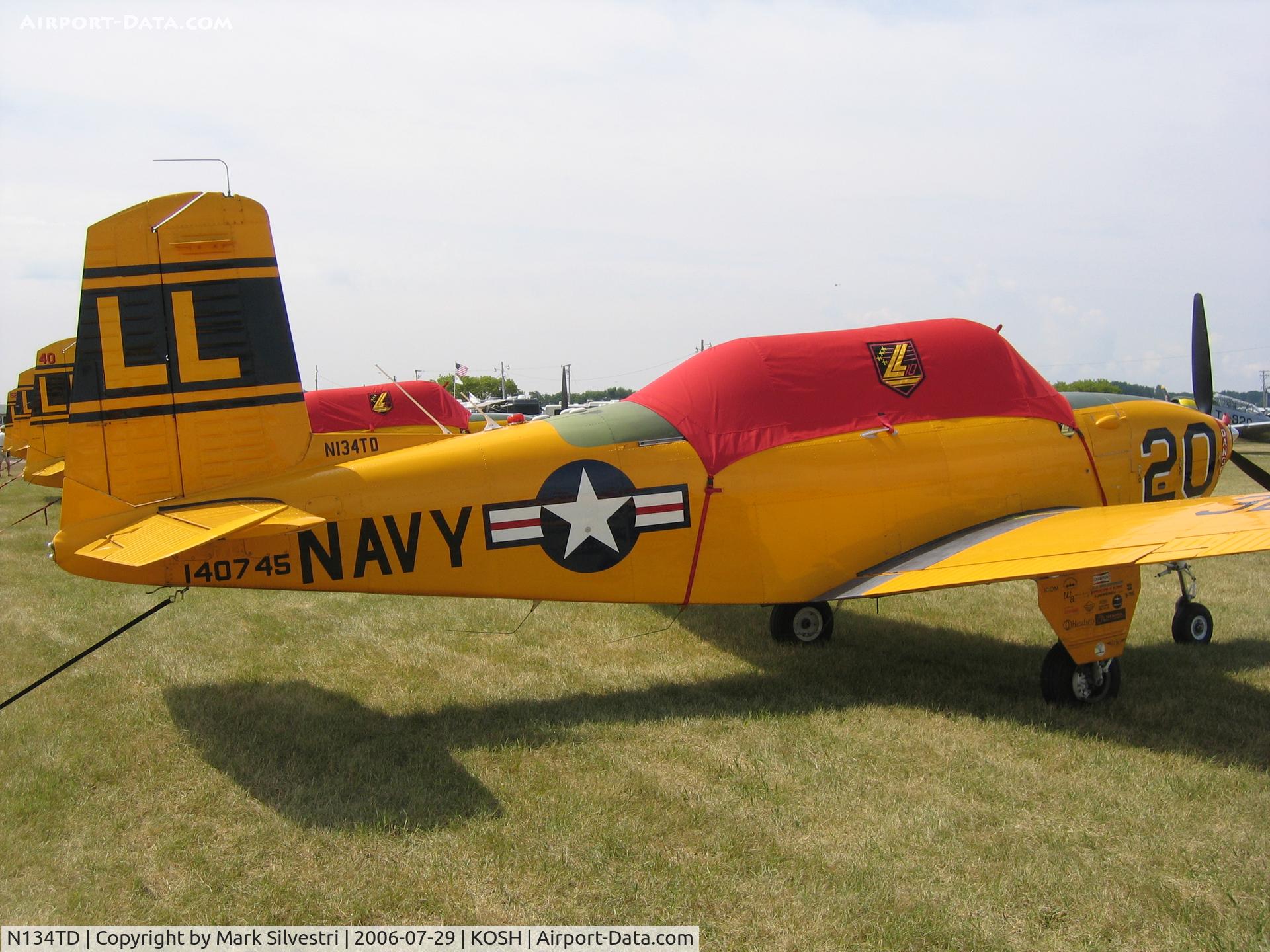 N134TD, Beech T-34B C/N BG-79, Oshkosh 2006
