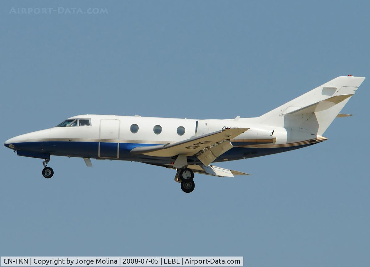 CN-TKN, 1978 Dassault Falcon 10 C/N 128, Clear to land RWY 25R.