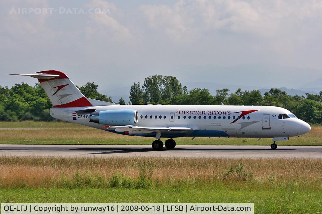 OE-LFJ, 1995 Fokker 70 (F-28-0070) C/N 11532, departing to Vienna