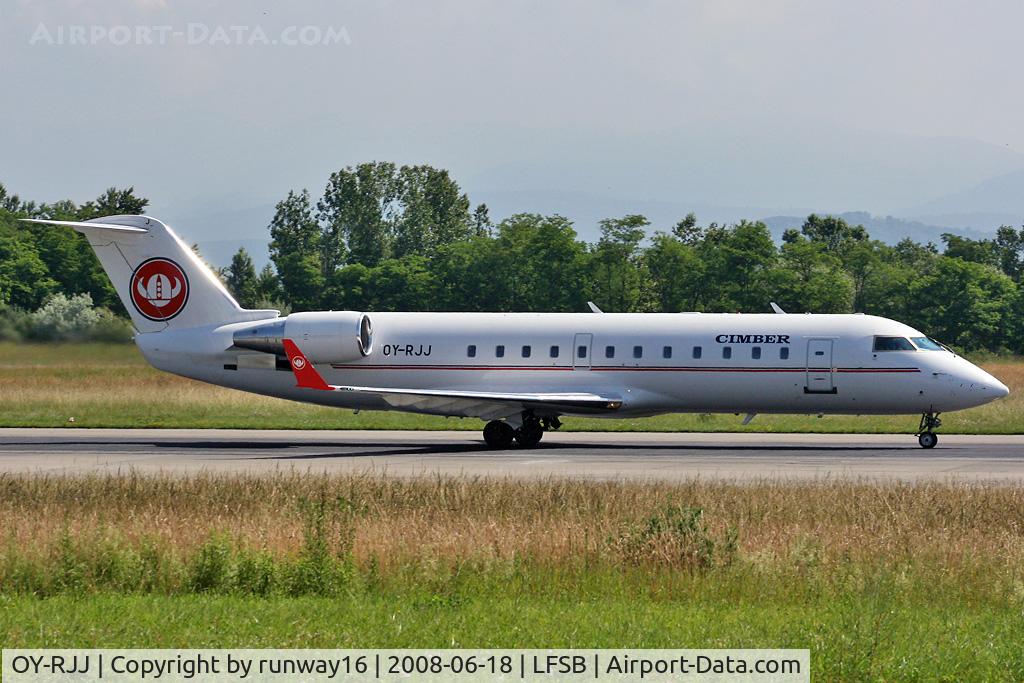 OY-RJJ, 2003 Bombardier CRJ-200ER (CL-600-2B19) C/N 7784, Cimber departing to CPH