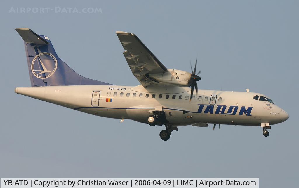YR-ATD, 1998 ATR 42-500 C/N 591, Tarom