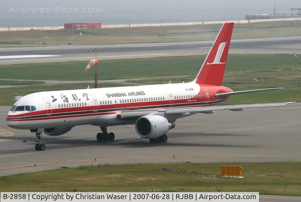 B-2858, 2004 Boeing 757-26D C/N 33960, Shanghai Airlines