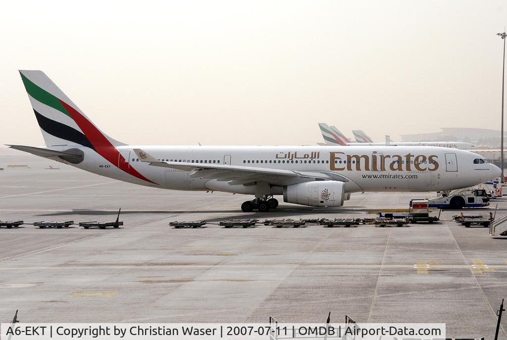 A6-EKT, 1999 Airbus A330-243 C/N 293, Emirates