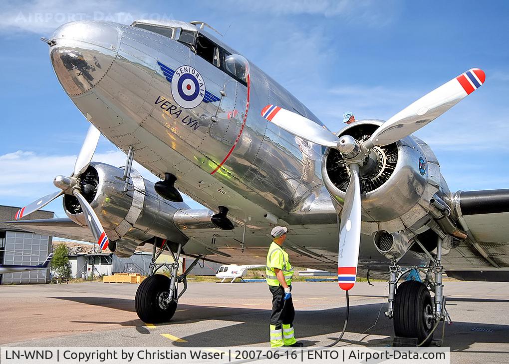 LN-WND, 1943 Douglas C-53D-DO Skytrooper (DC-3A) C/N 11750, DC-3