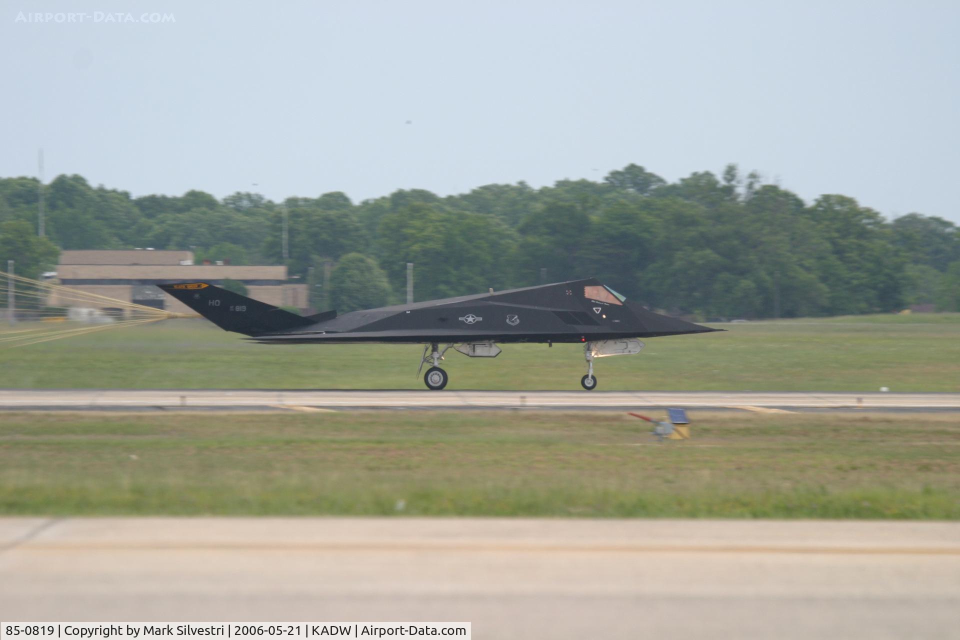 85-0819, 1985 Lockheed F-117A Nighthawk C/N A.4049, Andrews AFB 2006