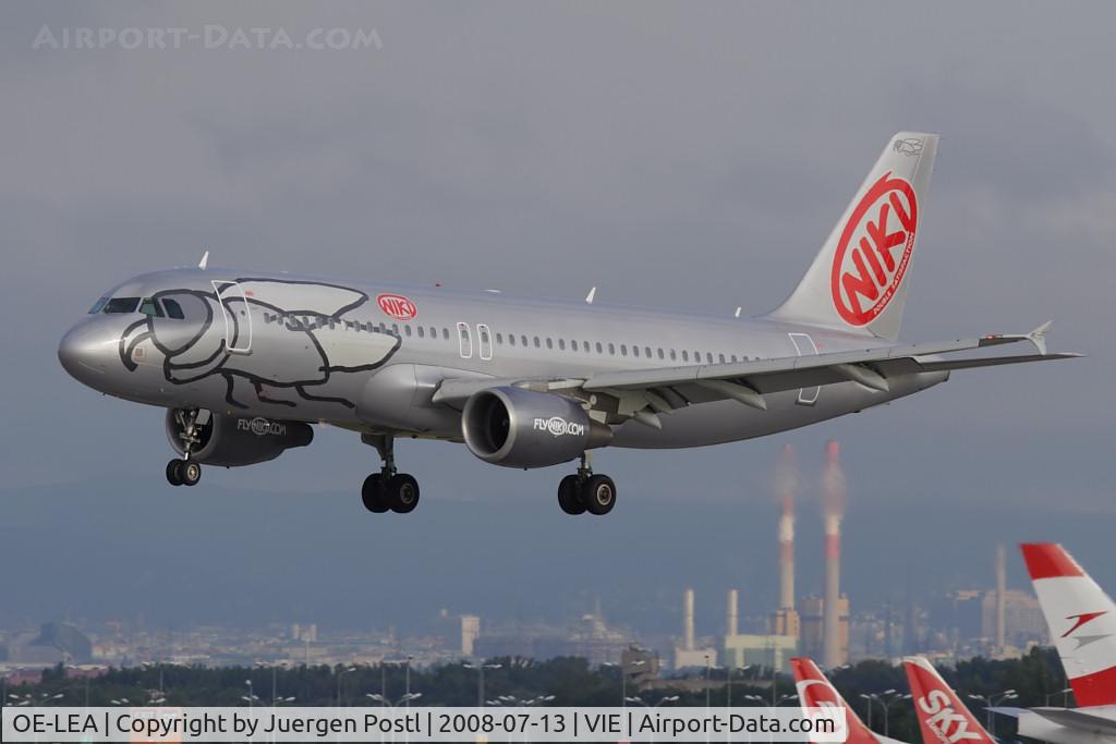 OE-LEA, 2005 Airbus A320-214 C/N 2529, Airbus Industries A320-214