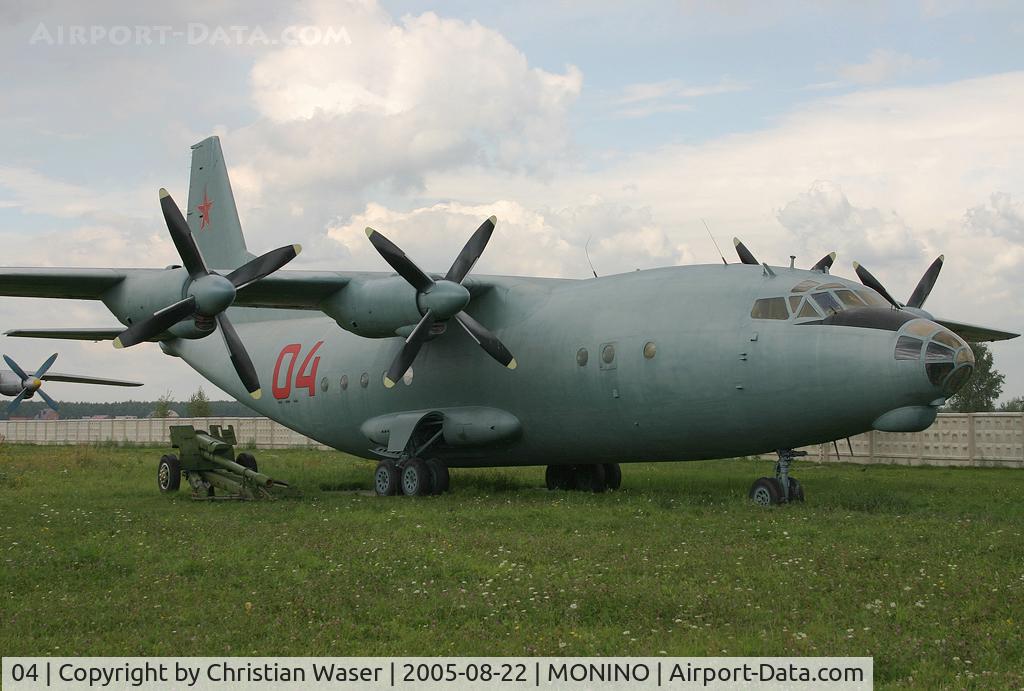 04, Antonov An-12BK C/N 8900203, Russia Air Force An-12