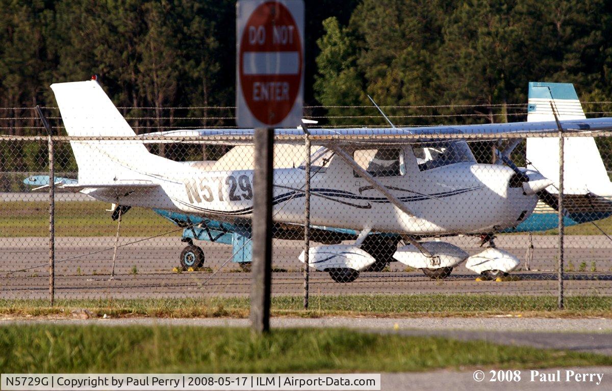 N5729G, 1969 Cessna 150K C/N 15071229, At least the sign doesn't say 